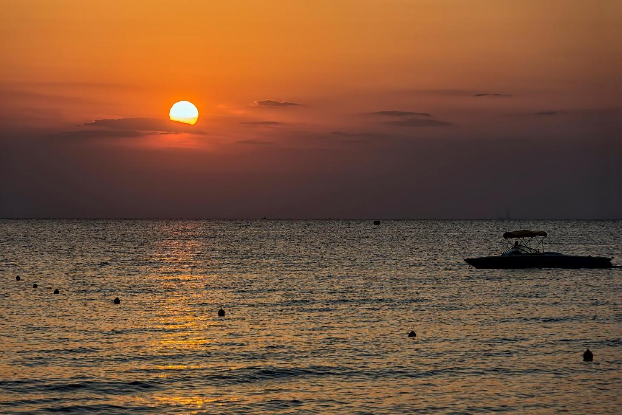 Kavouri Seaside Luxury דירה אתונה